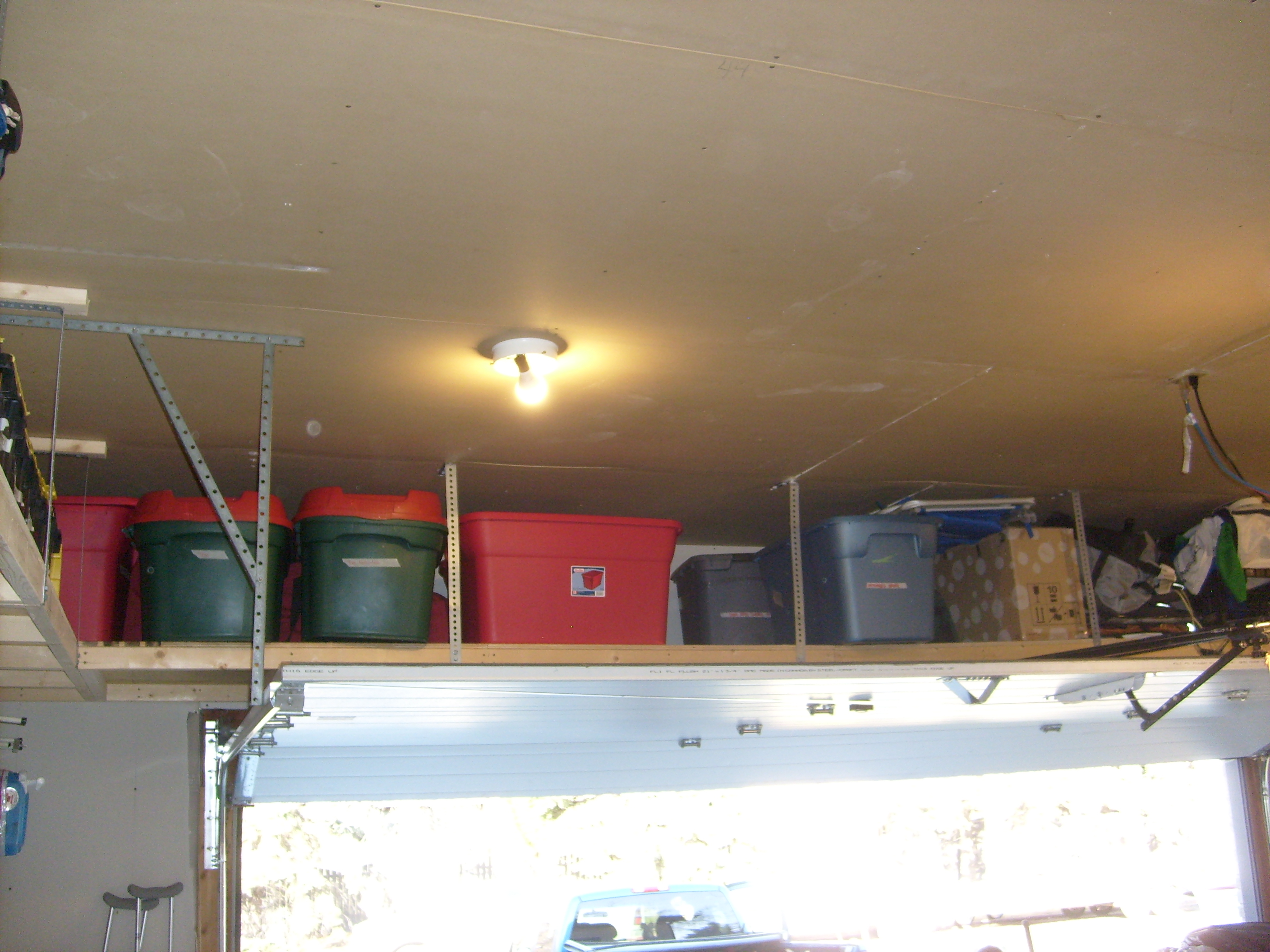 /img/garage-shelves4.jpg